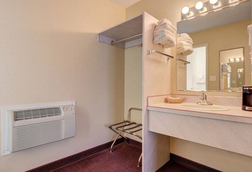 فندق على الطريق Three Rivers Inn