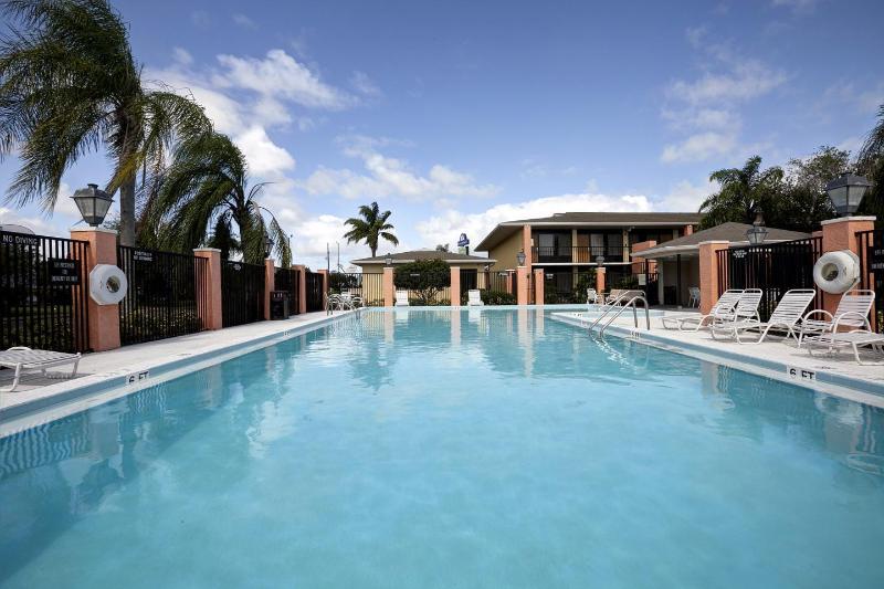 فندق Americas Best Value Inn Florida Turnpike & I95