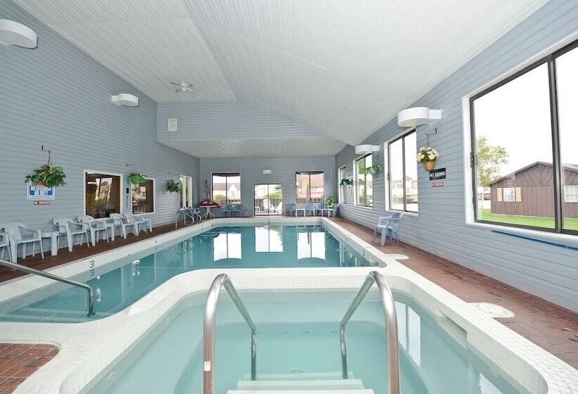 בית מלון כפרי Americas Best Value Inn Saint Ignace