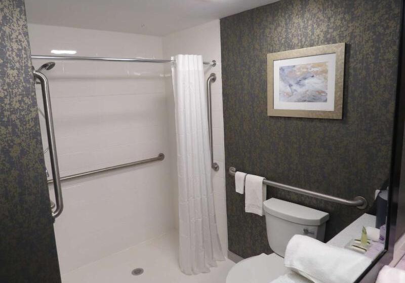 هتل Best Western Plus Landmark Inn