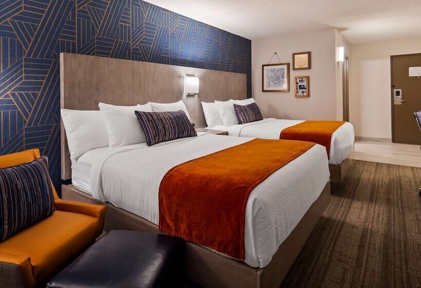 هتل Best Western Plus Landmark Inn