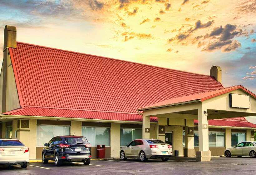 هتل Ramada By Wyndham Lumberton