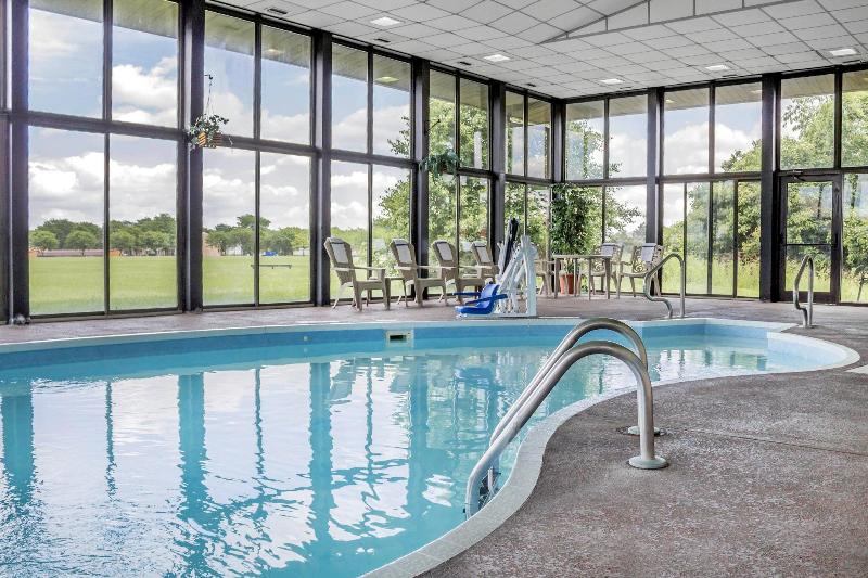 호텔 Comfort Inn Maumee  Perrysburg Area