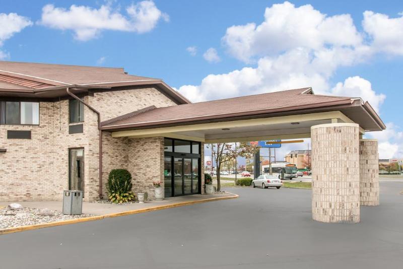 호텔 Comfort Inn Maumee  Perrysburg Area