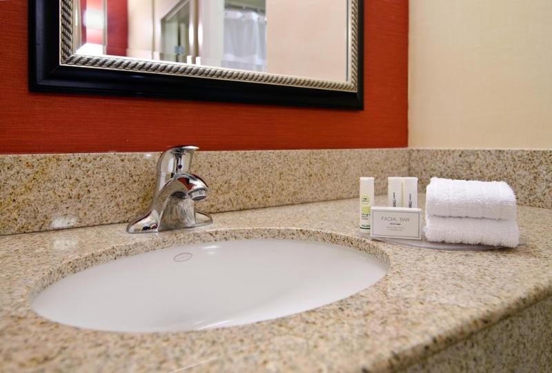 هتل Courtyard By Marriott Albuquerque Airport