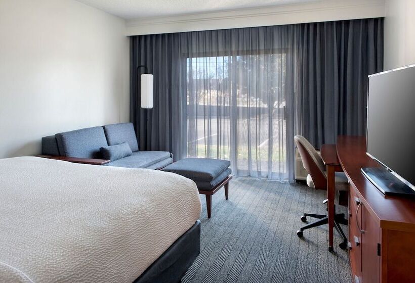 هتل Courtyard By Marriott Annapolis