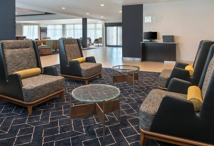 هتل Courtyard By Marriott Annapolis