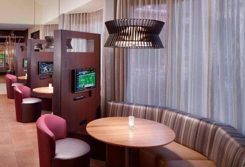 هتل Courtyard By Marriott Atlanta Airport South/sullivan Road