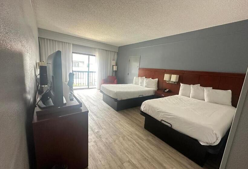 בית מלון כפרי Super 8 By Wyndham Dallas Love Field Airport