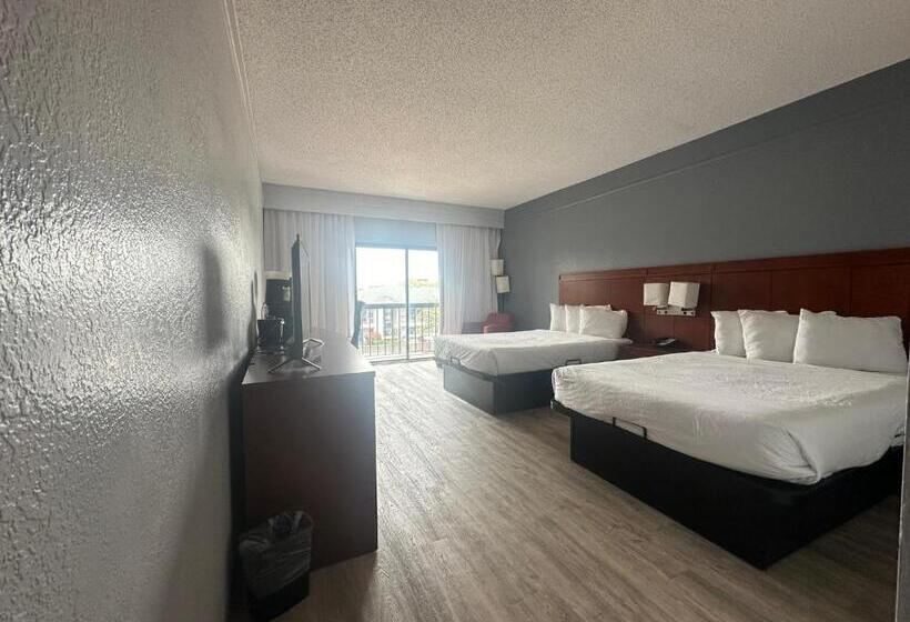 בית מלון כפרי Super 8 By Wyndham Dallas Love Field Airport