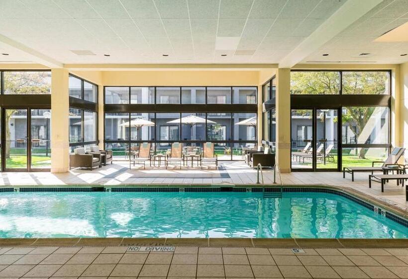 فندق Courtyard By Marriott Chicago Naperville