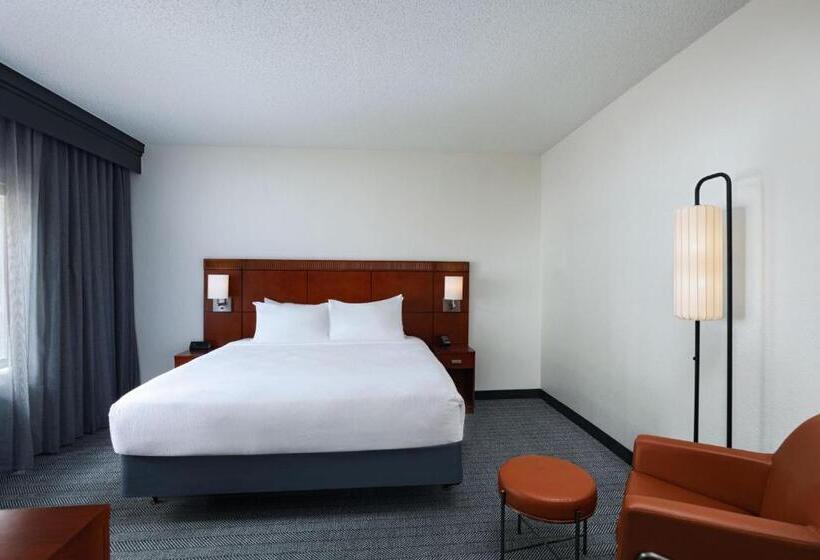 هتل Courtyard By Marriott Dallas Richardson At Spring Valley
