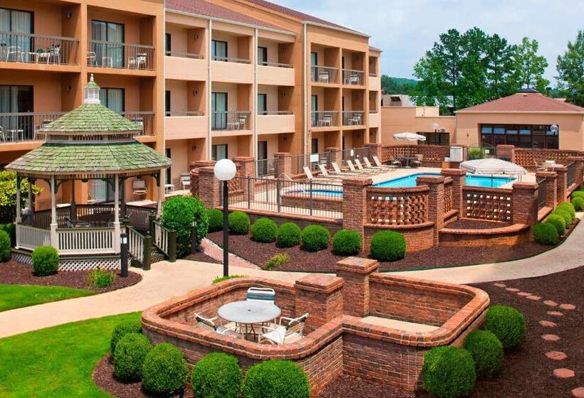 هتل Courtyard By Marriott Huntsville University Drive