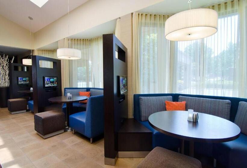 هتل Courtyard By Marriott Huntsville University Drive