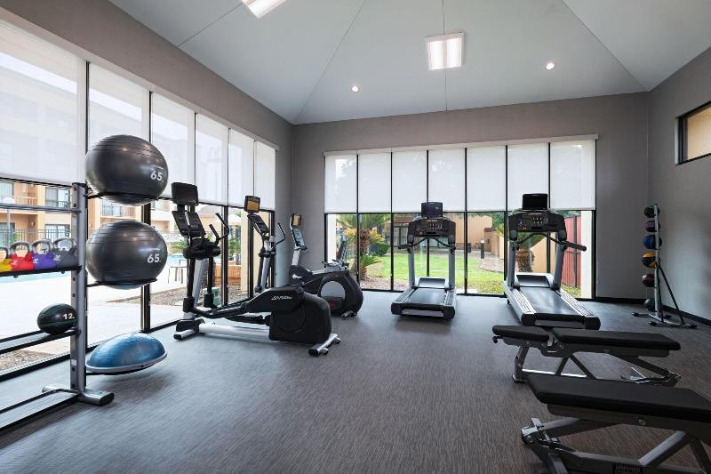 هتل Courtyard By Marriott San Antonio Airport