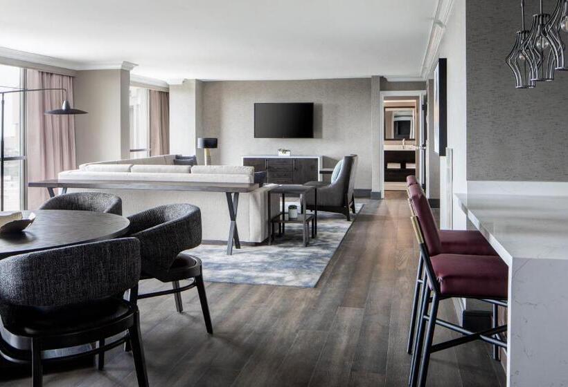 هتل Dallas Addison Marriott Quorum By The Galleria