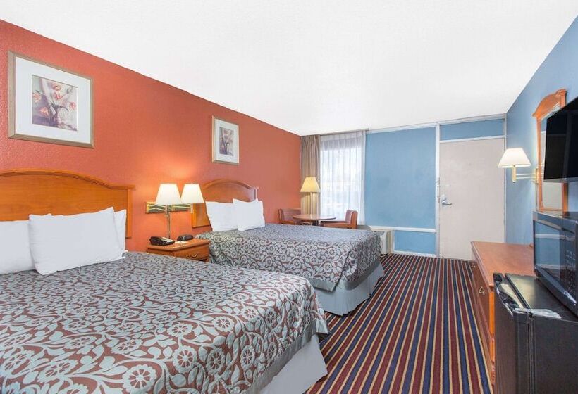 هتل Days Inn By Wyndham Albany