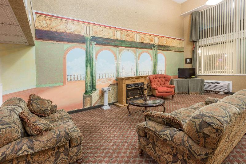 ホテル Days Inn By Wyndham Columbus In
