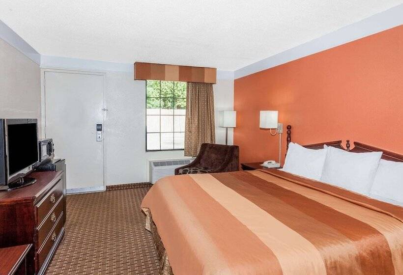 هتل Days Inn By Wyndham Dalton