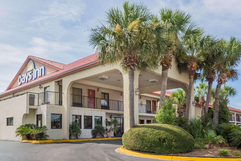 هتل Days Inn By Wyndham Destin