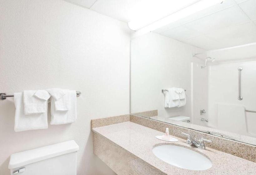 酒店 Days Inn By Wyndham Kirksville