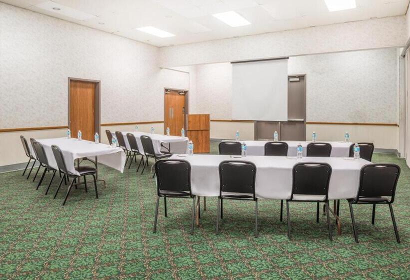 酒店 Days Inn By Wyndham Kirksville