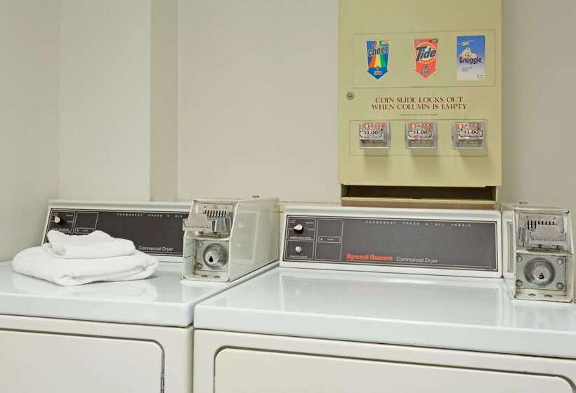 فندق Days Inn By Wyndham Lanham Washington Dc