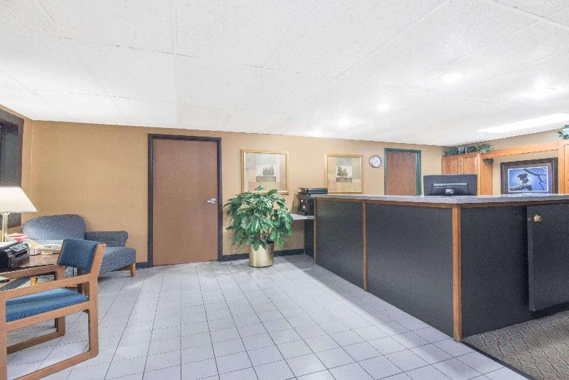 هتل Days Inn By Wyndham Sioux Falls Airport