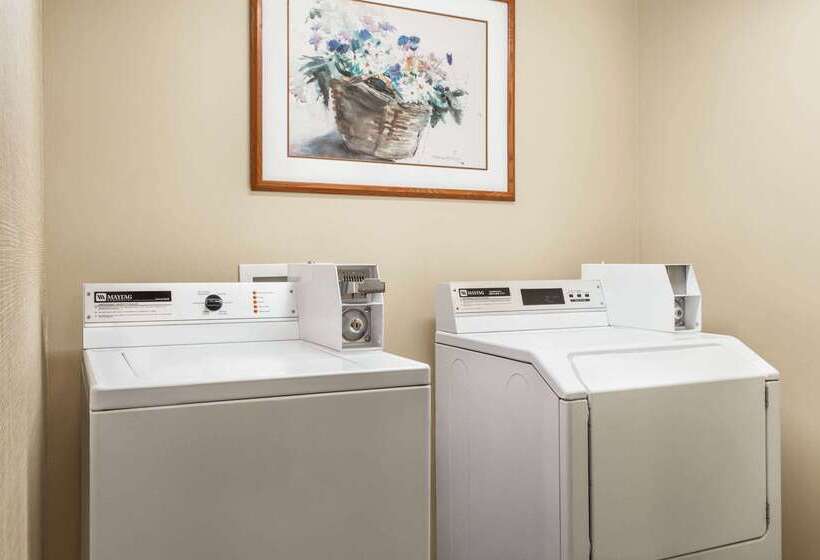 فندق Days Inn & Suites By Wyndham Bozeman