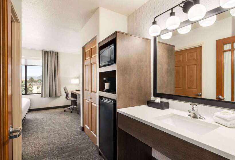 فندق Days Inn & Suites By Wyndham Bozeman