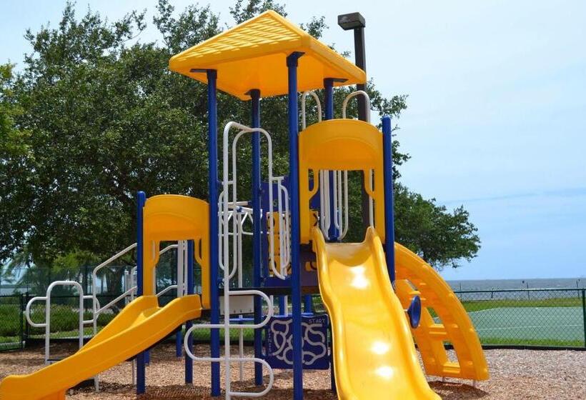 فندق Tampa Bay, Beach Step Away, Wifi, Free Parking,pools, Jacuzzi