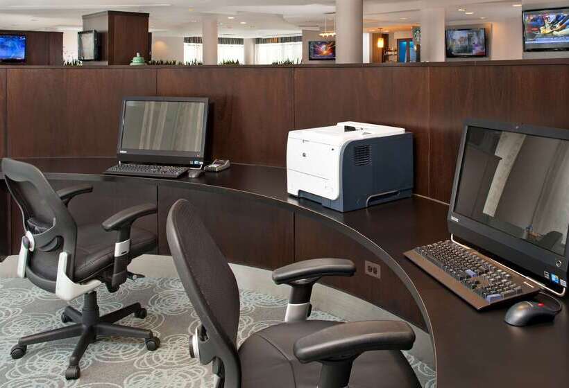 هتل Doubletree By Hilton Chicago Schaumburg