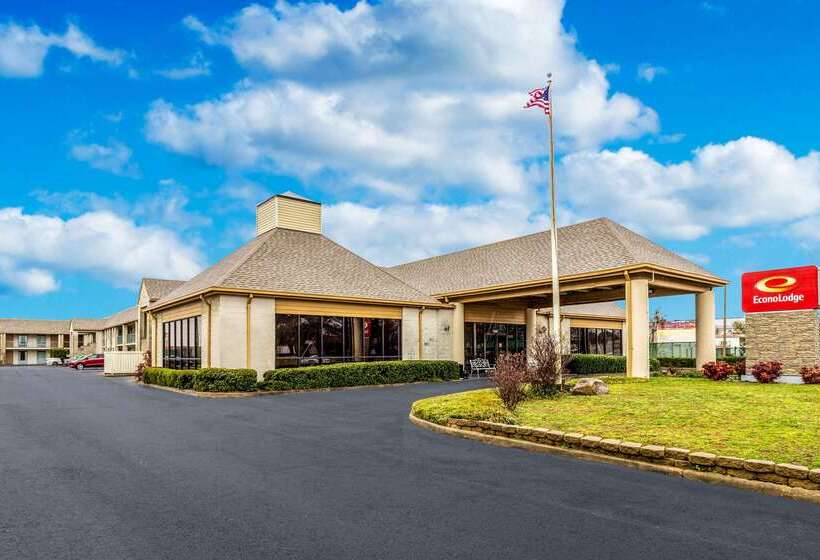 هتل Econo Lodge Naval Station Norfolk