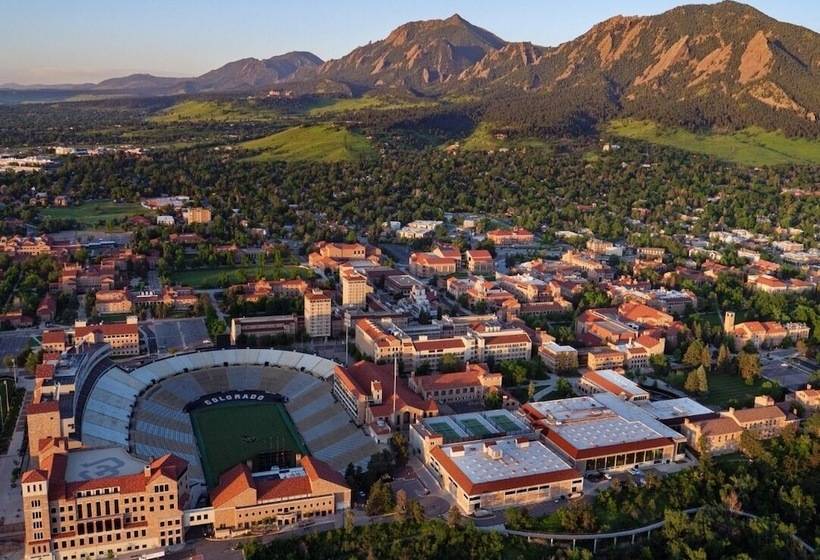 فندق Fairfield Inn & Suites Boulder