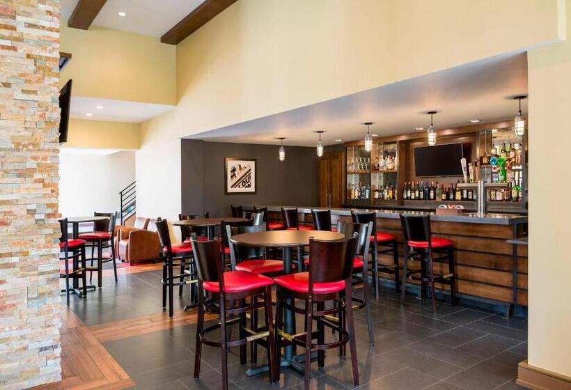 בית מלון כפרי Four Points By Sheraton Buffalo Grove