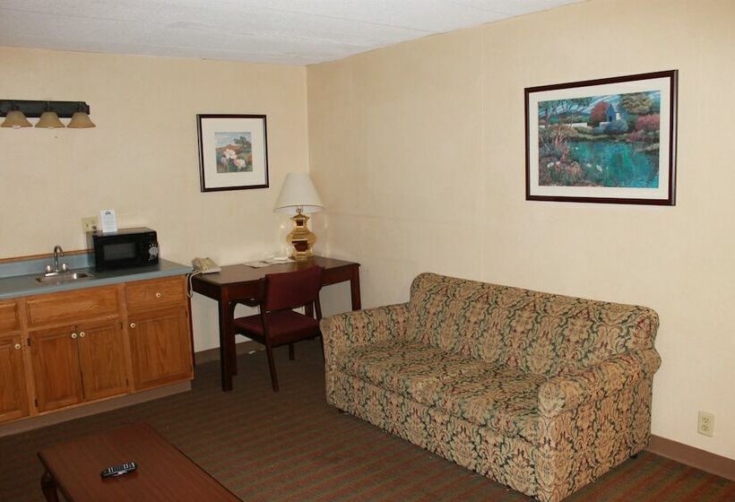 هتل I 80 Inn & Suites