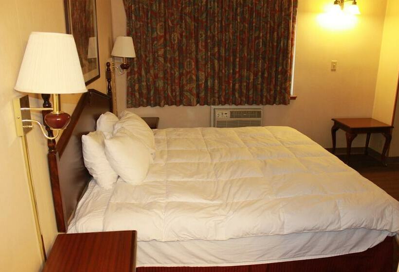 هتل I 80 Inn & Suites