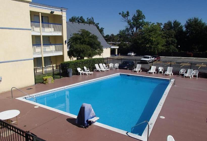 Отель Days Inn by Wyndham Shreveport