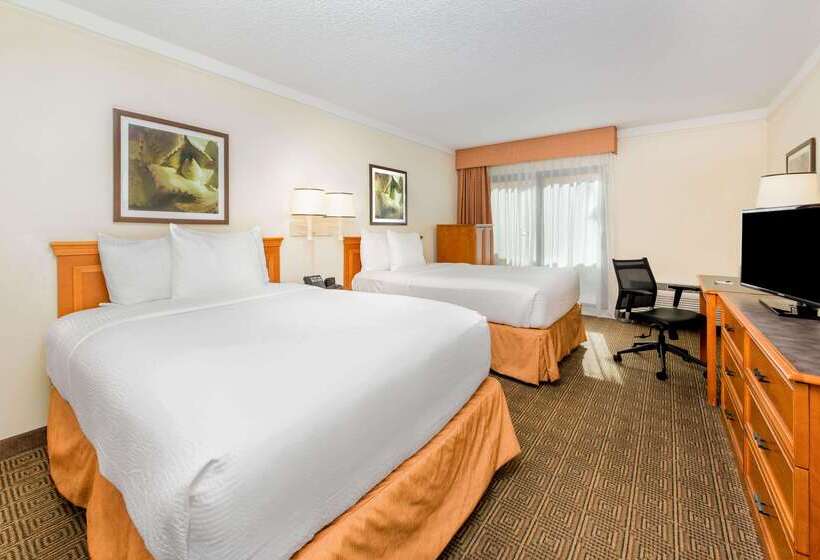 هتل La Quinta By Wyndham Ft Lauderdale Cypress Creek