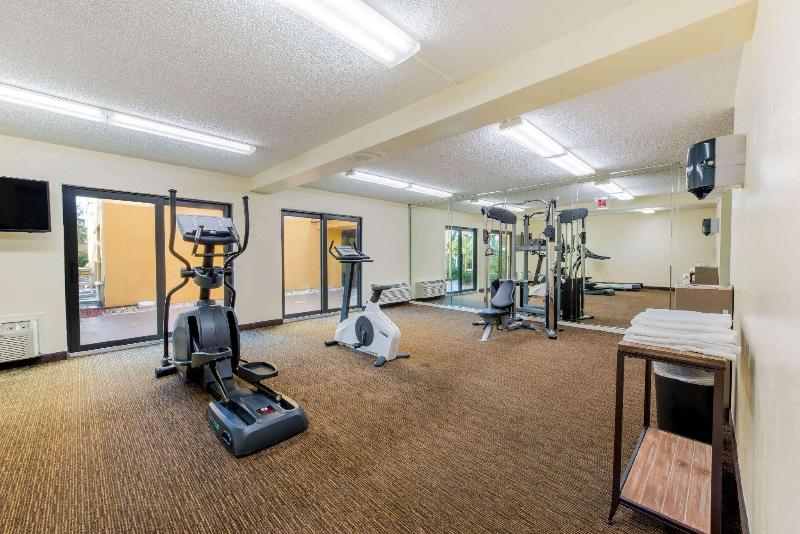 هتل La Quinta By Wyndham Ft Lauderdale Cypress Creek