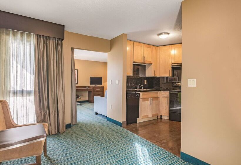 هتل La Quinta By Wyndham San Francisco Airport West
