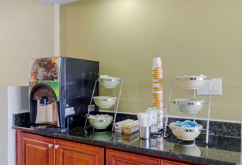 فندق Quality Inn