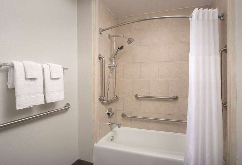 בית מלון כפרי Quality Inn Atlantic Beachmayo Clinic Jax Area