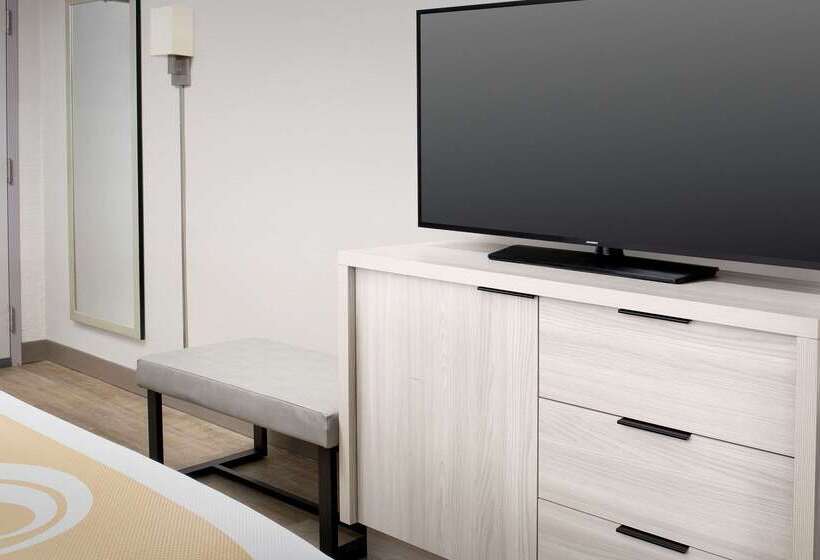 בית מלון כפרי Quality Inn Atlantic Beachmayo Clinic Jax Area