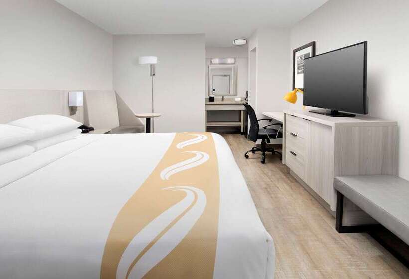 בית מלון כפרי Quality Inn Atlantic Beachmayo Clinic Jax Area