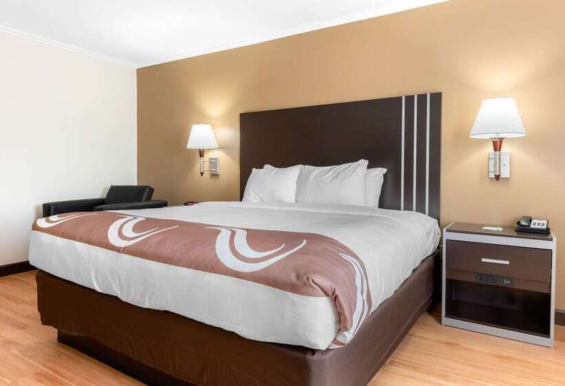 Отель Quality Inn