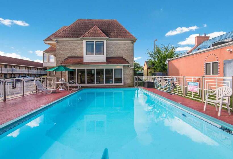 هتل Quality Inn Little Creek