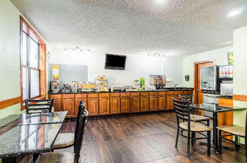 酒店 La Casa Inn & Suites Middleboro