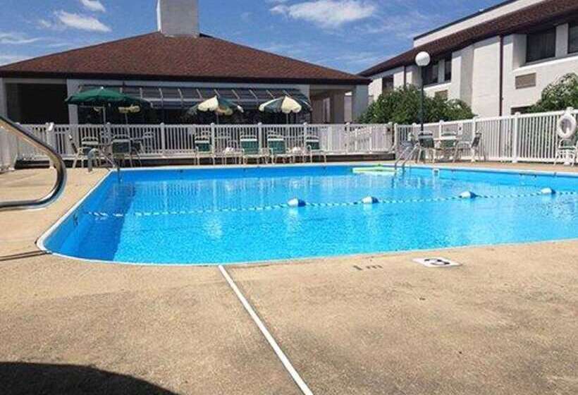 فندق Quality Inn New Columbia Lewisburg
