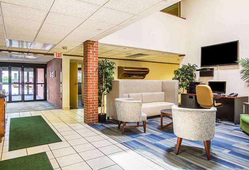 هتل Quality Inn & Suites